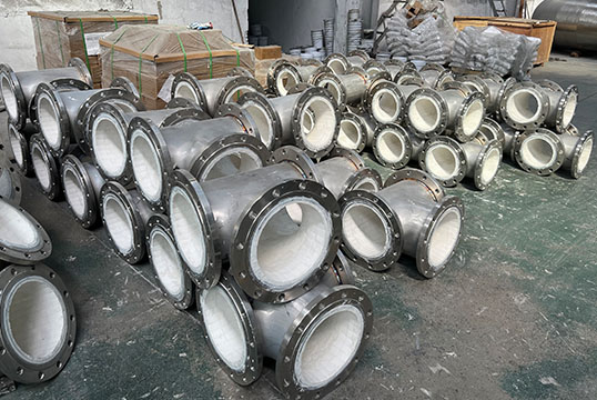 耐磨陶瓷弯头厂家哪家好-这4点思量了吗？