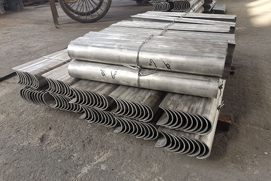 选择火电锅炉省煤器防磨护瓦，选择定心